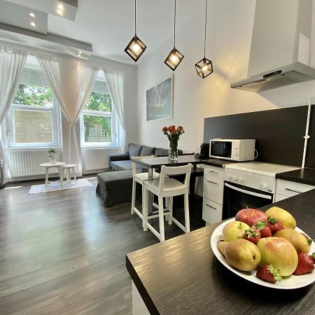 Art Apartment Szeged Bagian luar foto