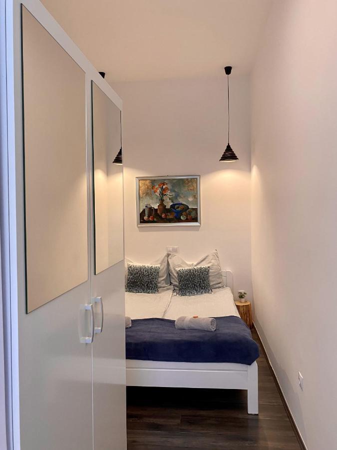 Art Apartment Szeged Bagian luar foto