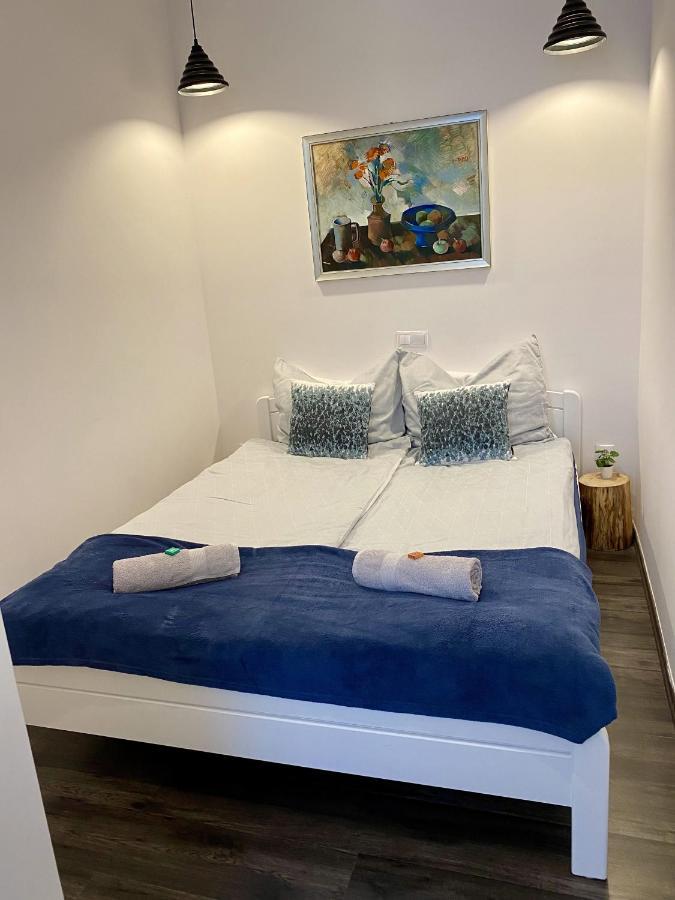 Art Apartment Szeged Bagian luar foto