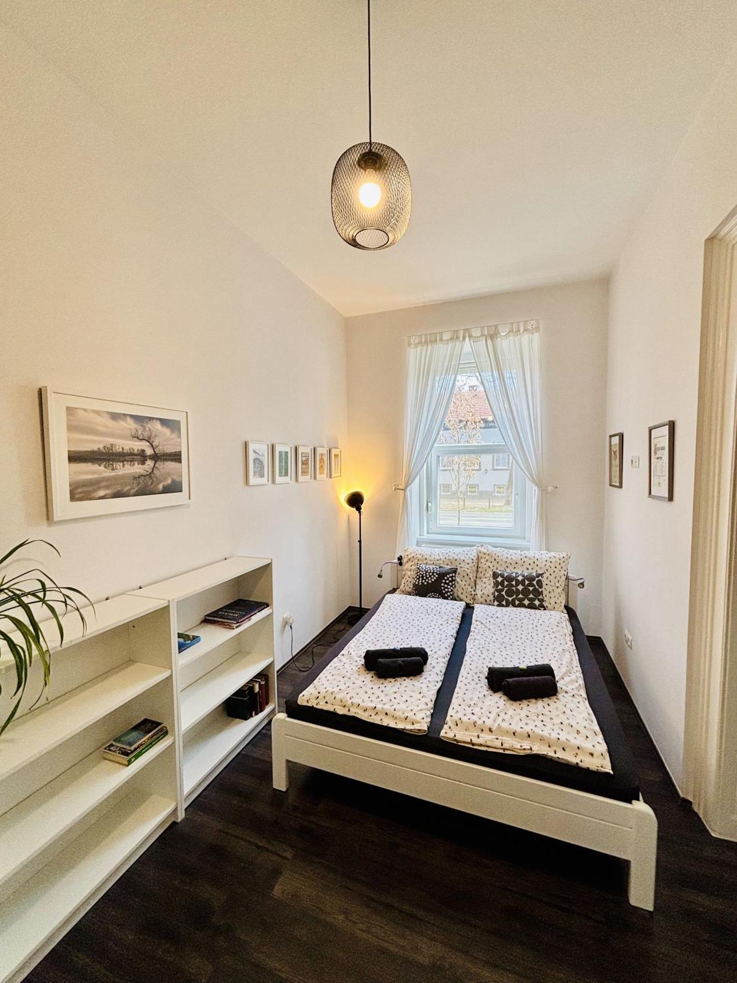 Art Apartment Szeged Bagian luar foto
